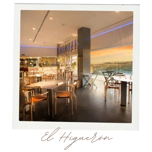 Restaurante El Higuerón cliffside dining