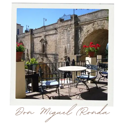 Restaurante Don Miguel overlooking Tajo gorge