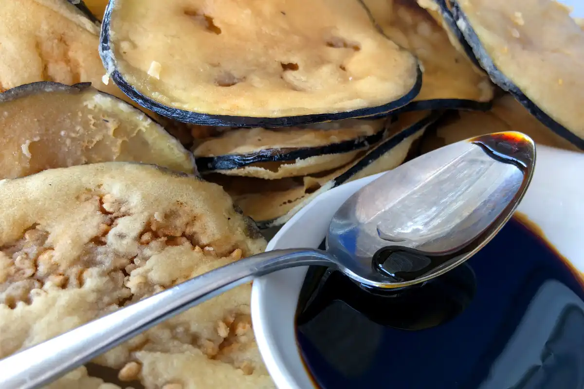 Berenjenas con miel de caña, fried aubergines with sugar cane honey