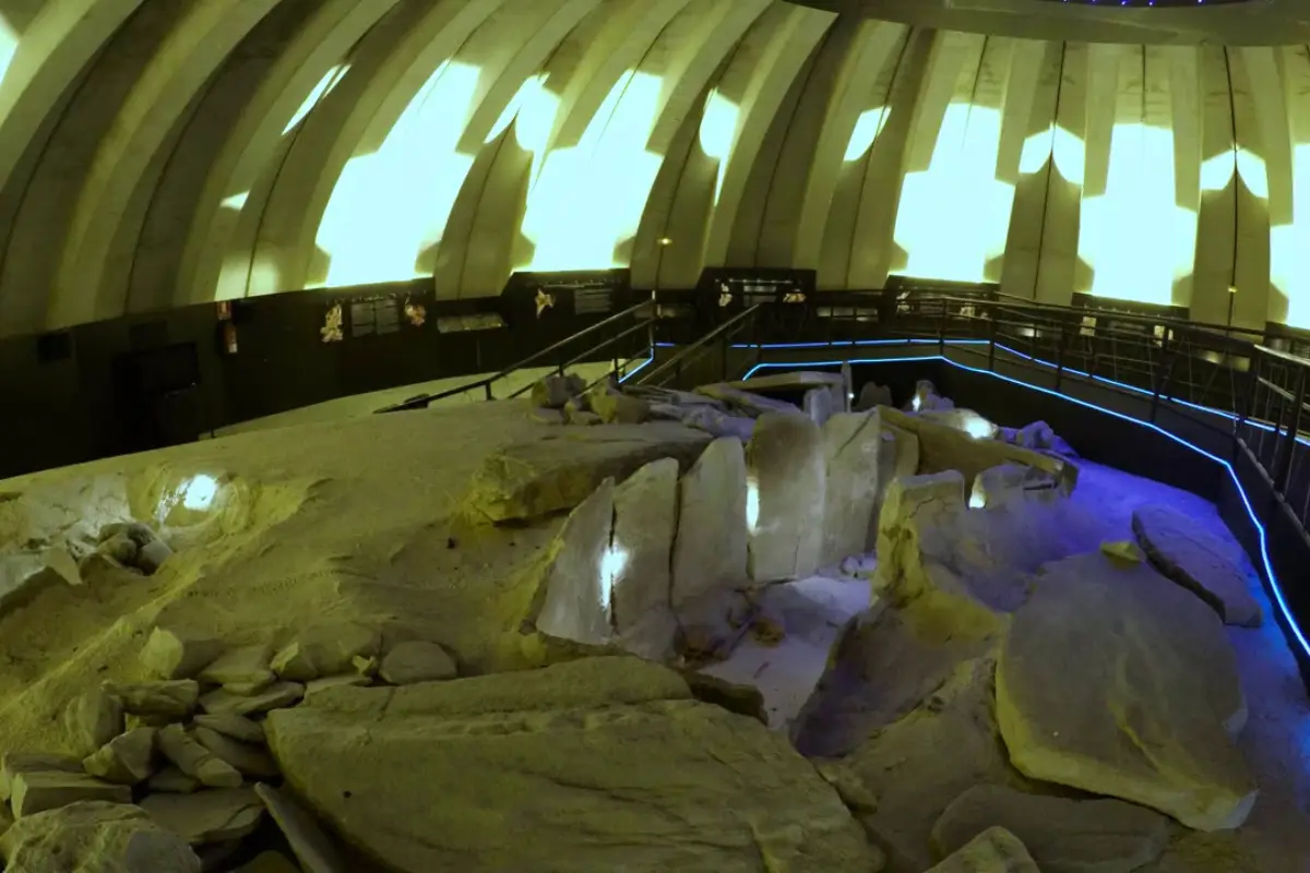 skeletons on the floor of the dolmens de corominas in Estepona.