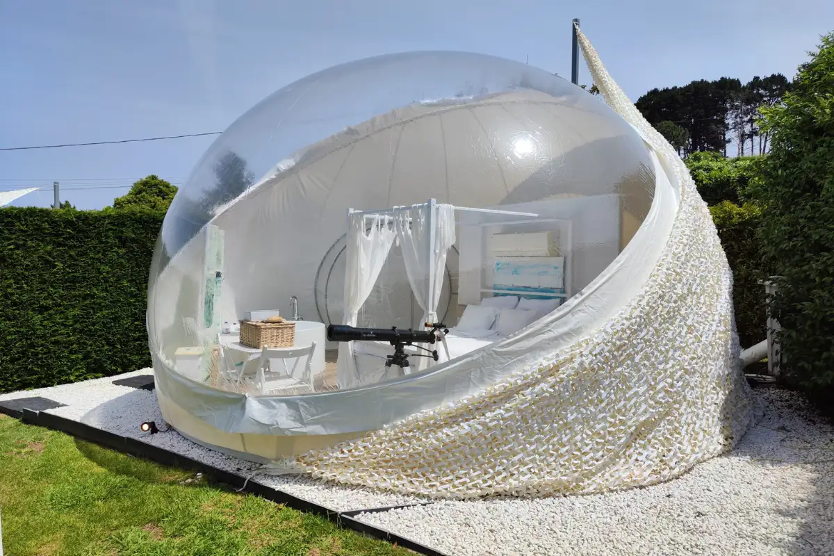 spain unusual stays 10